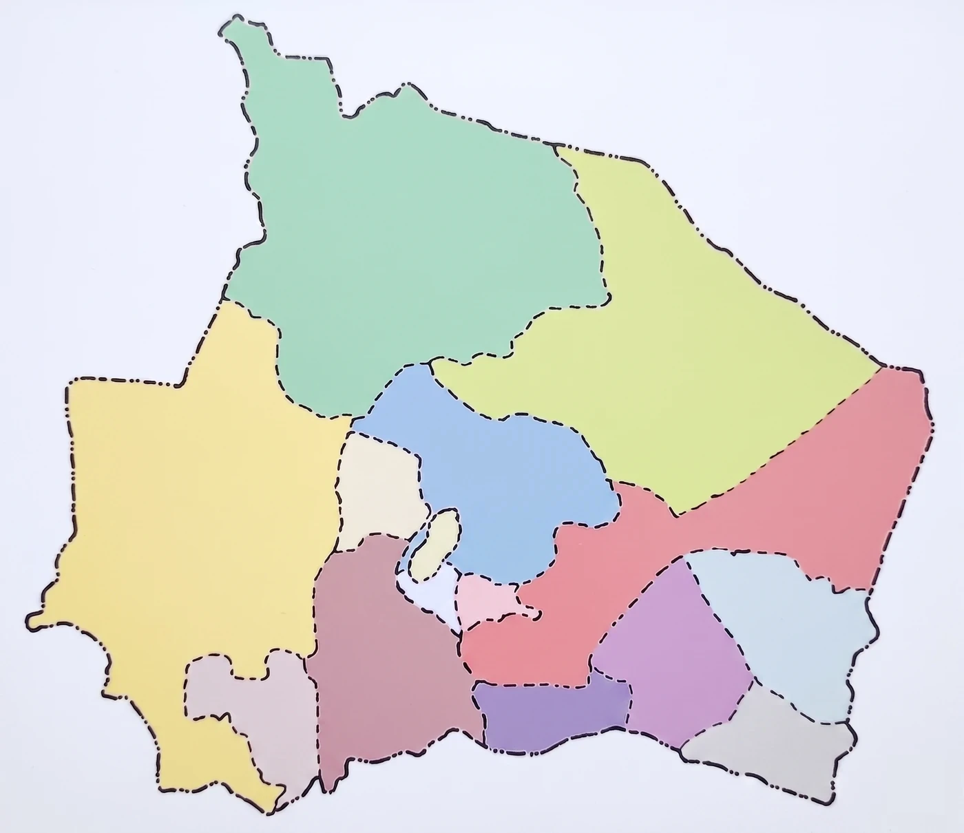 Peta luak adat Negeri Sembilan dengan warna pastel